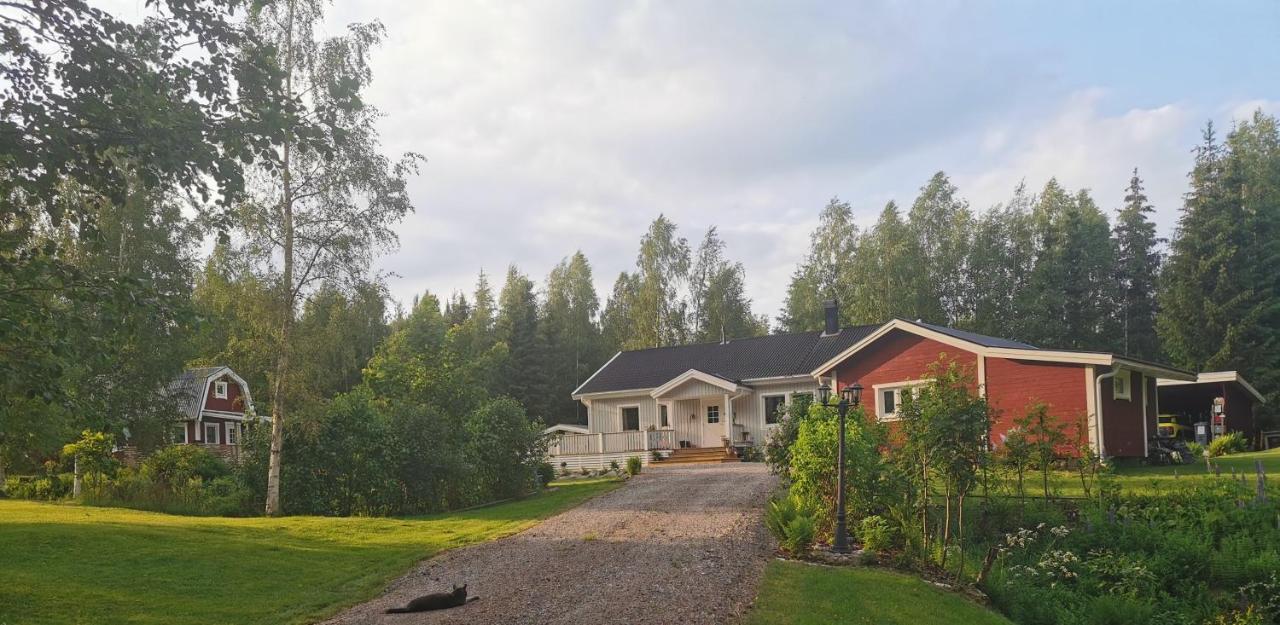 Hyttingsfabodstugor Borlänge Buitenkant foto